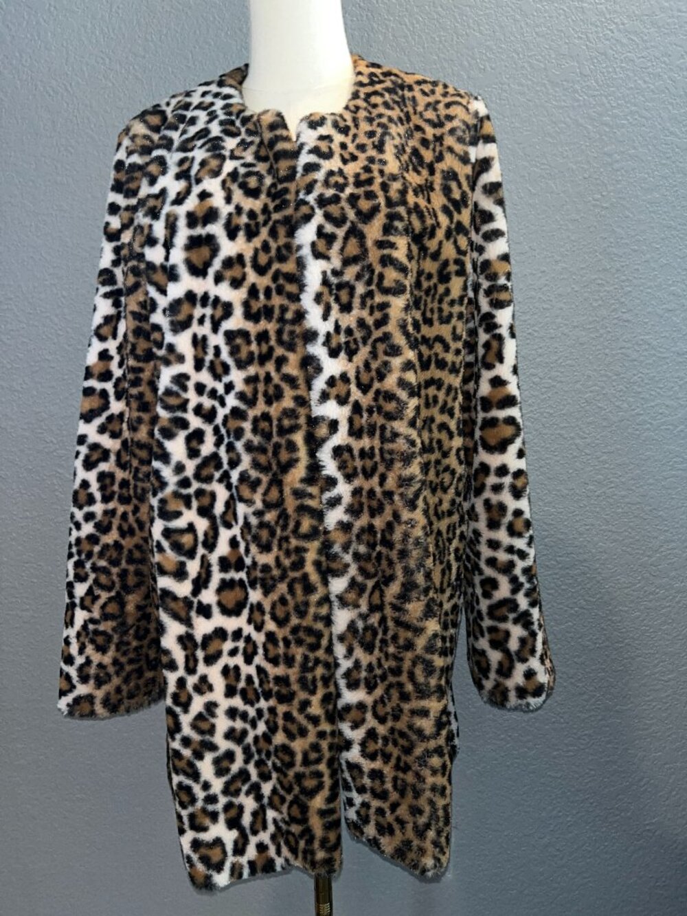 Vintage Vision USA Faux Leopard Fur Collarless Mid Length Coat Jacket -EUC - L